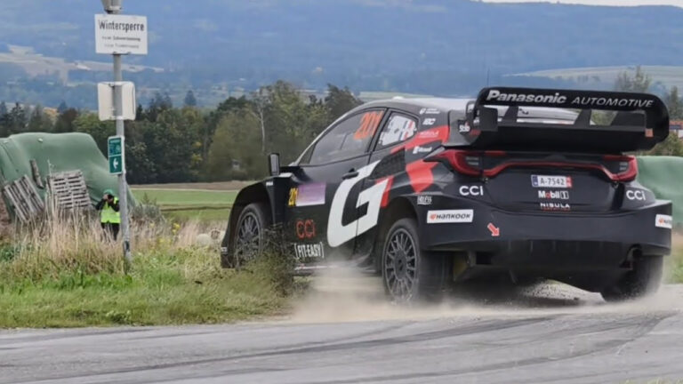 Sebastien Ogier Alami Kecelakaan di Central European Rally, Persaingan Gelar Juara WRC Memanas