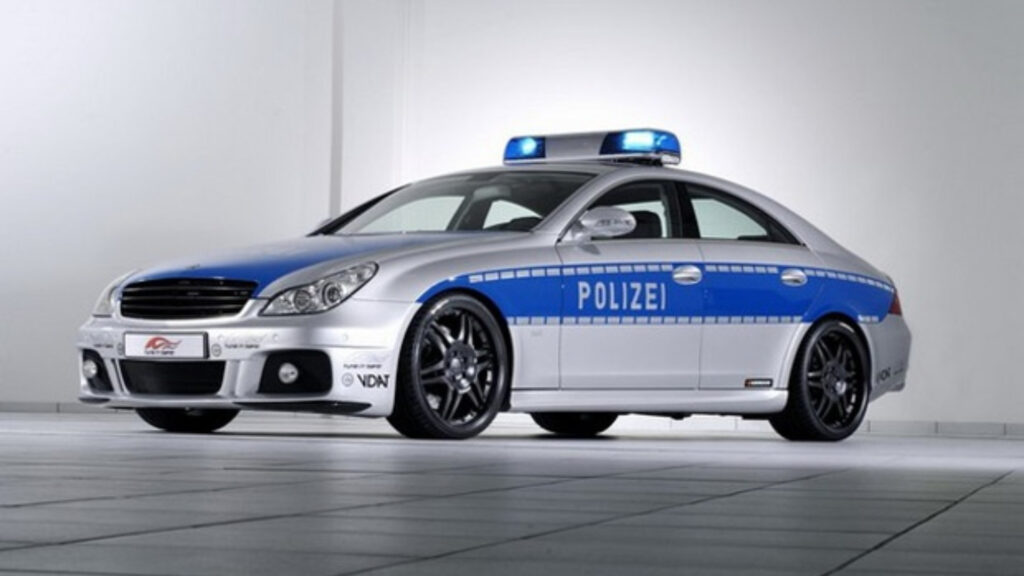 Mobil Polisi Tercepat di Dunia dan Transformasi Penegakan Hukum Modern