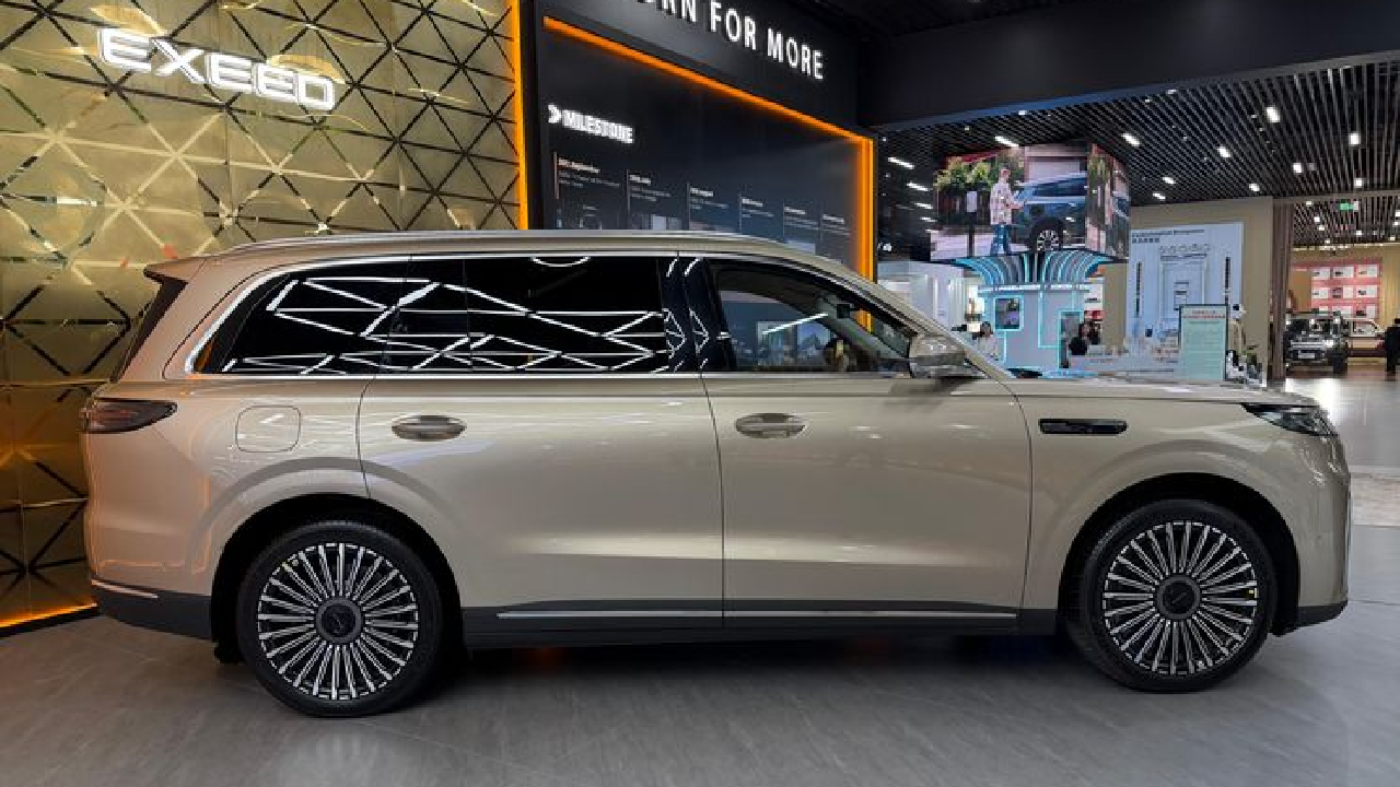 Chery Exeed ET8: SUV Hybrid 1.400 Km yang Menggoda, Siapkah Mengaspal di Indonesia?