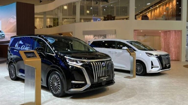 Duel MPV Premium Masa Kini: GAC E9 PHEV vs Denza D9, Pilihan Nyaman di Era Elektrifikasi