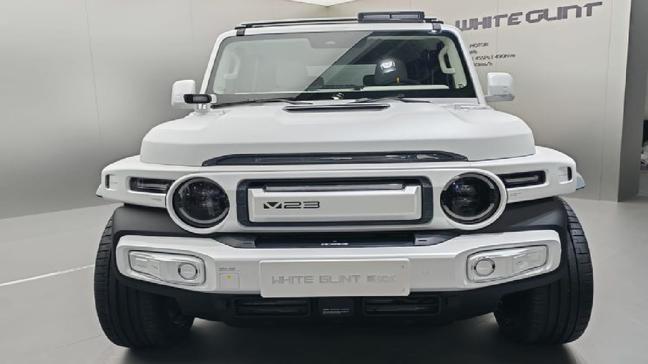 iCar V23 White Glint: Saat SUV Boxy Listrik Bertransformasi Jadi Simbol Modernitas