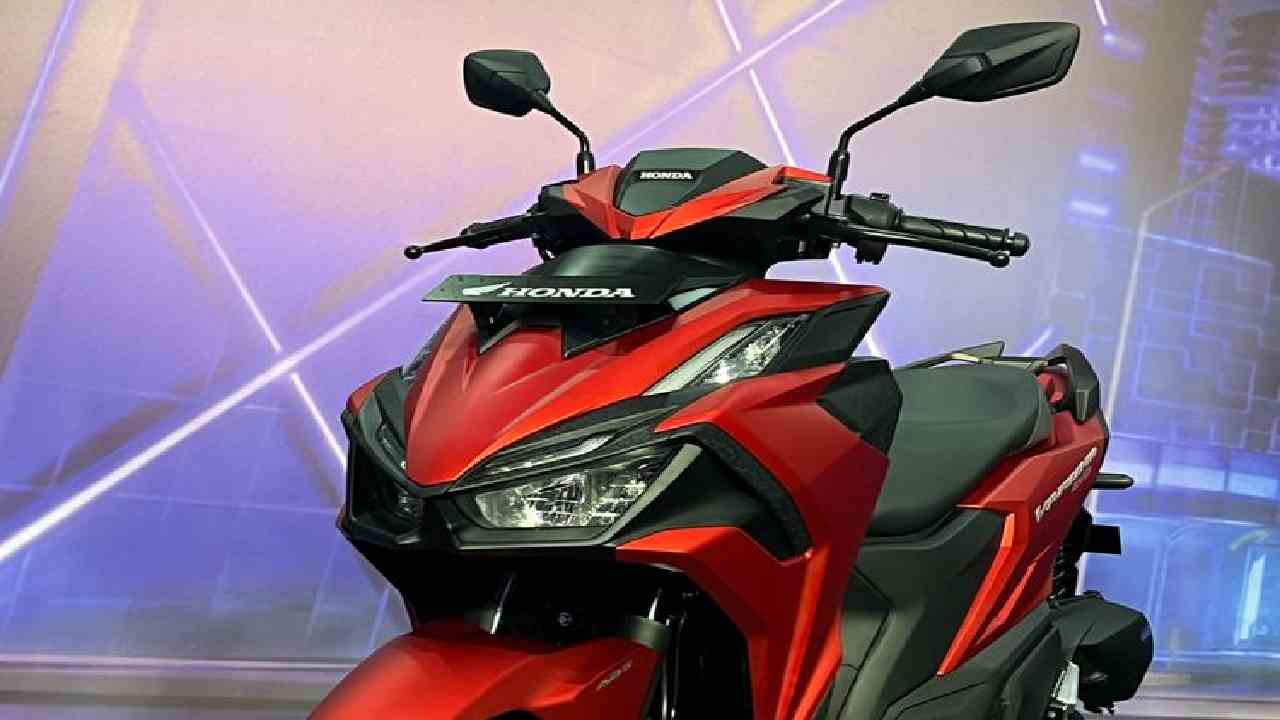Honda Vario Evo 160 vs Yamaha Aerox Alpha, Duel Skutik Sporty yang Sama-Sama Menggoda
